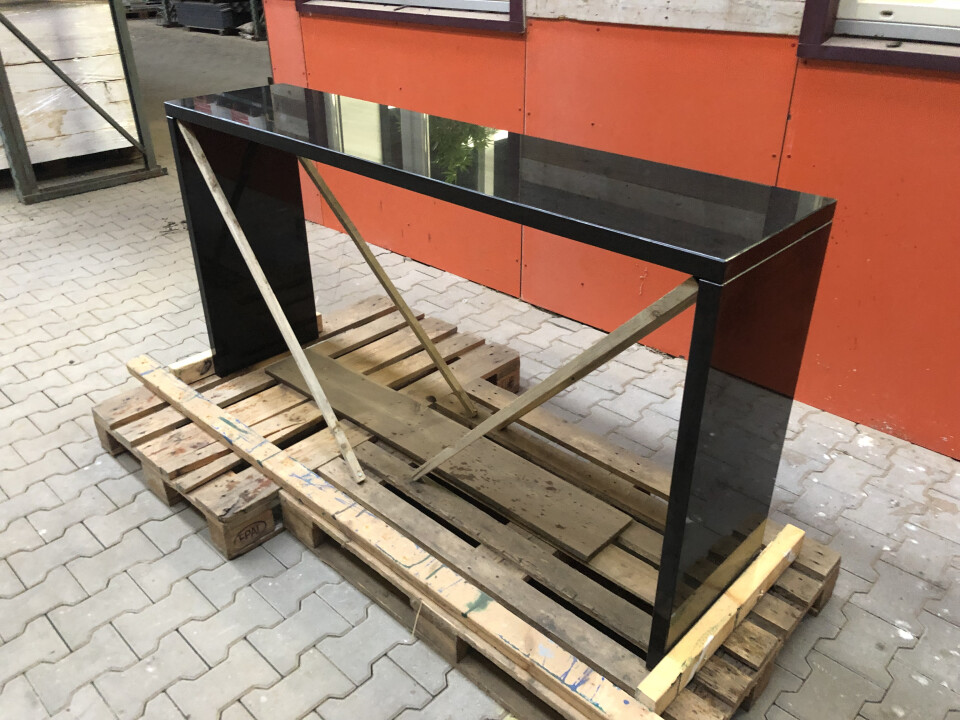 Natuursteen tafel zwart