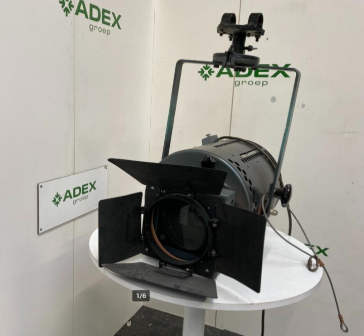 Schijnwerper / podiumlamp / Toneellamp