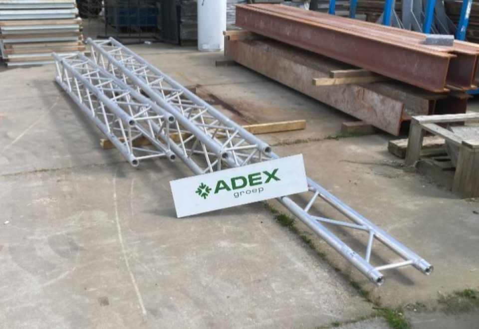 Vakwerk frames podium - Foto 1