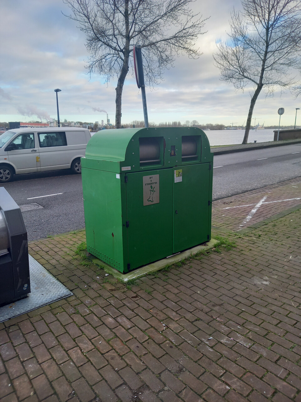 GFE containers