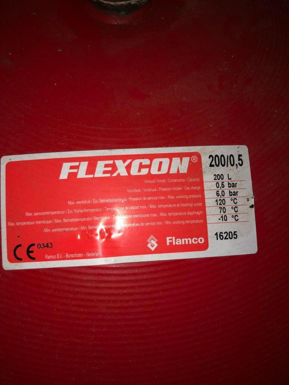 Flamco Flexcon expansievat 200 liter rood 0,5 bar