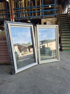 Raamkozijn dubbel glas - 107x172 cm - GERESERVEERD - Foto 1