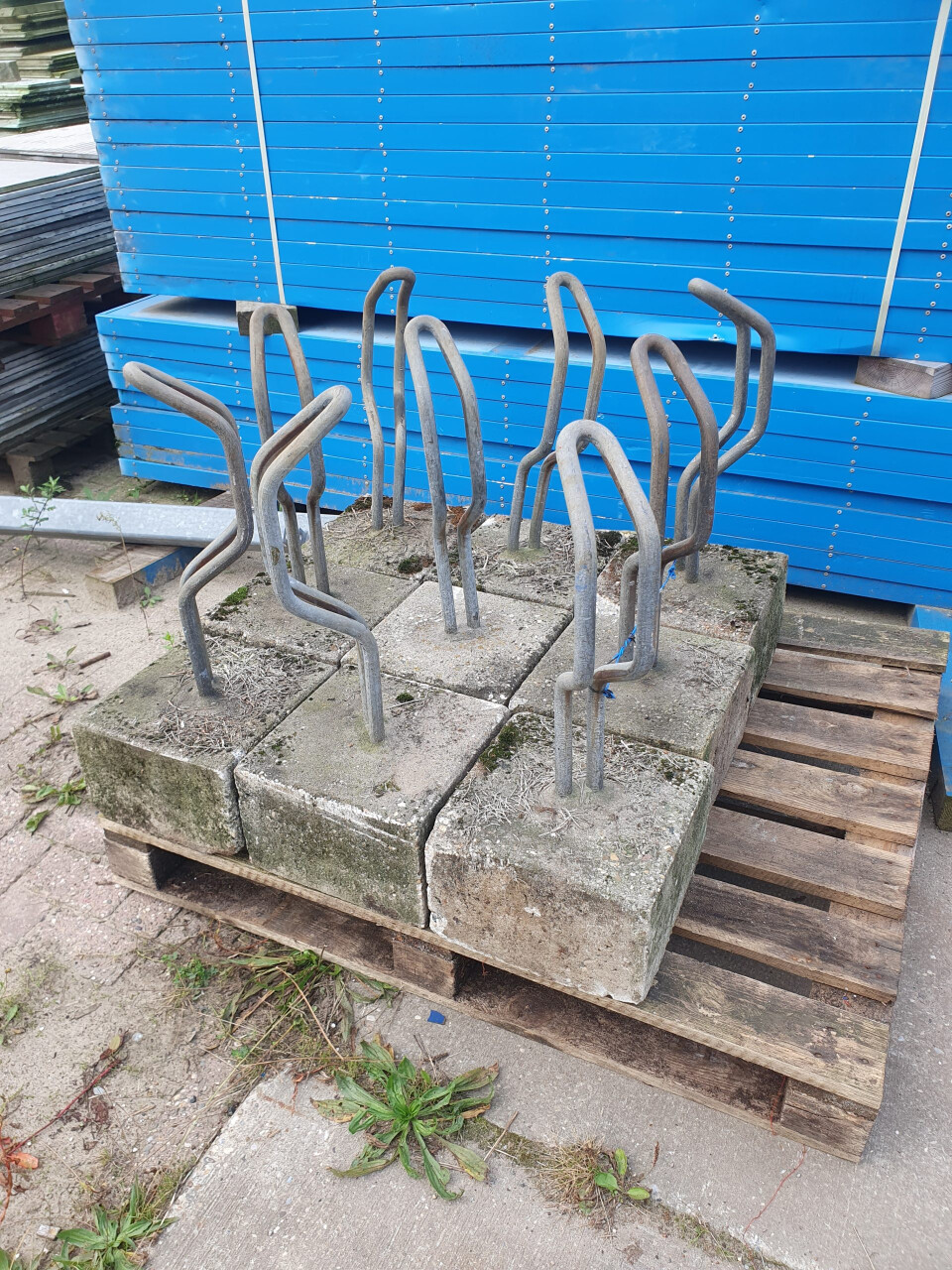 Fietsbeugel staal met betonblok - Foto 2