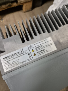 Grundfos 3x380-500 V frequentie regelaar - nieuw - Foto 3