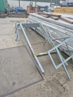 Stalen trappen - 2 stuks - 400 cm - Foto 3
