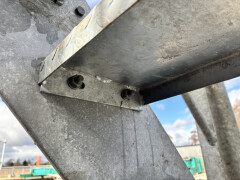 Gegalvaniseerde stalen wenteltrap (kwartdraai - 90 graden) - Foto 11