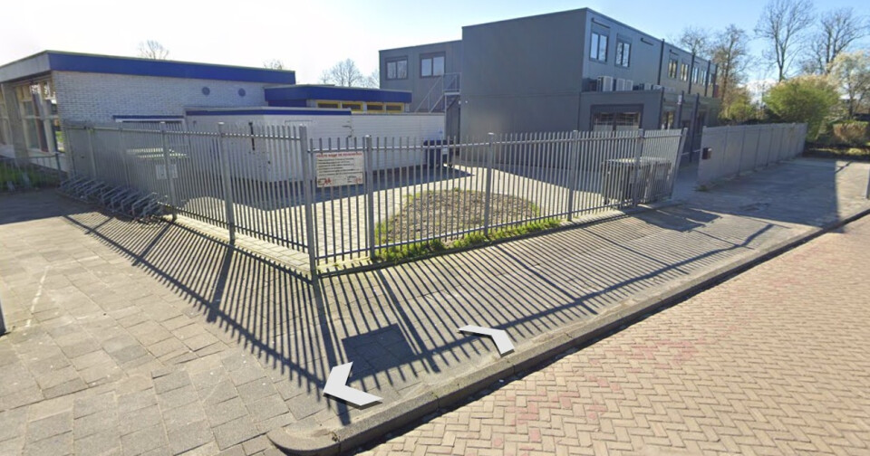 Ca. 50 meter gegalvaniseerd spijlenhekwerk incl. draaipoort - Foto 3
