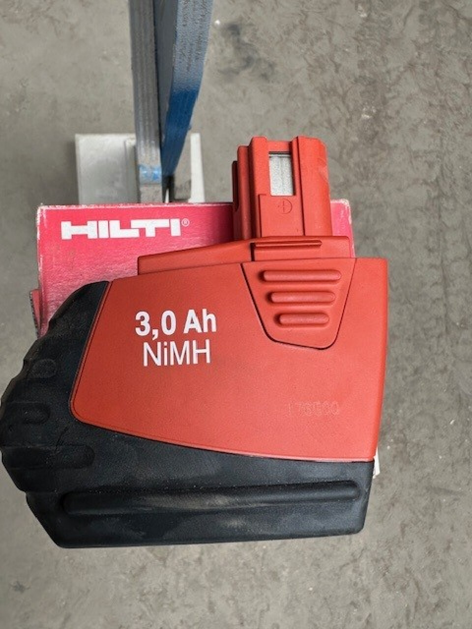 Nieuwe hilti accu 3.0 Ah - Foto 1