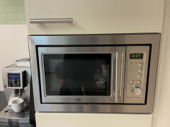 Beige keuken met apparatuur - Foto 2