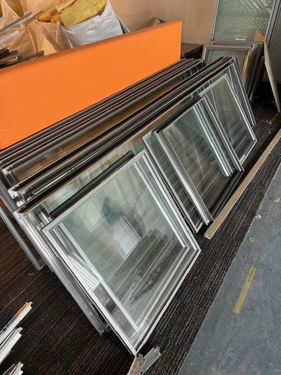 Diverse maten glasplaten met aluminium rand - Foto 3