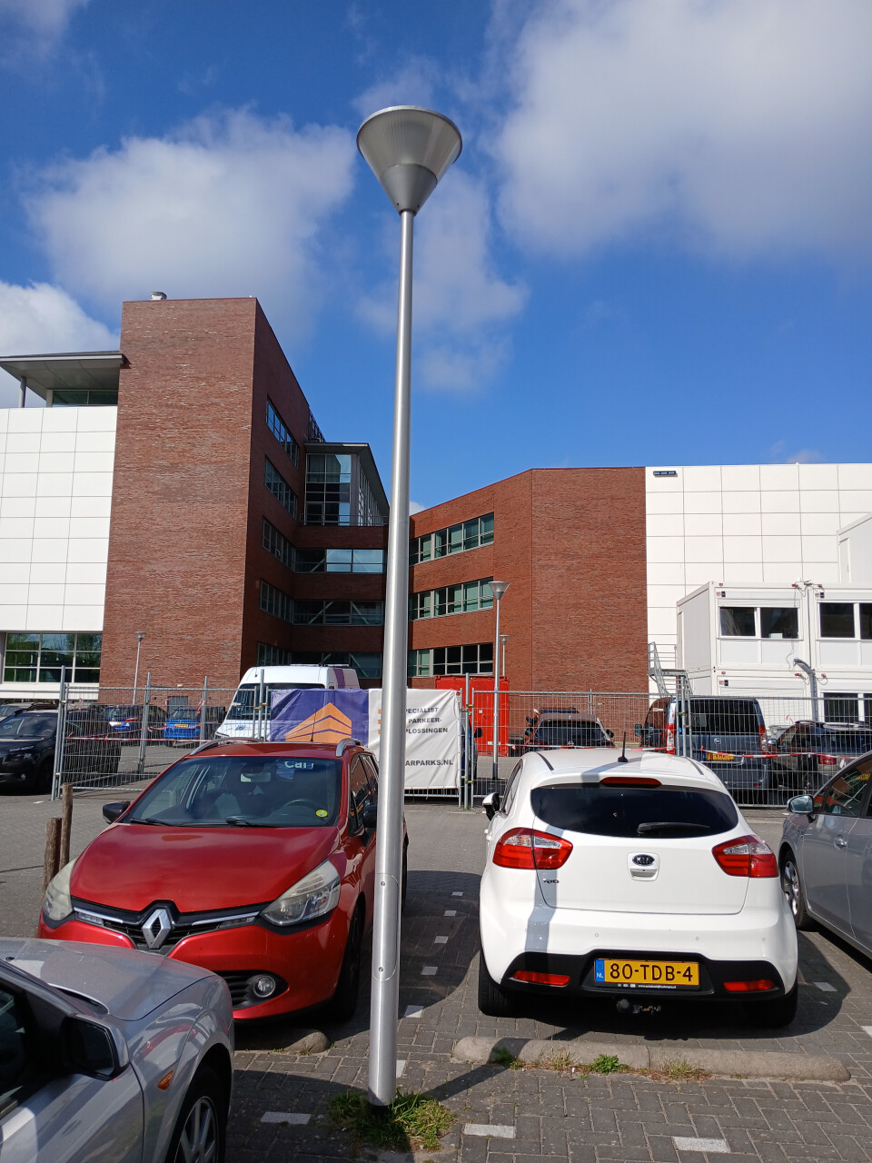 Verlichtingsarmatuur met paaltoparmatuur - Foto 4