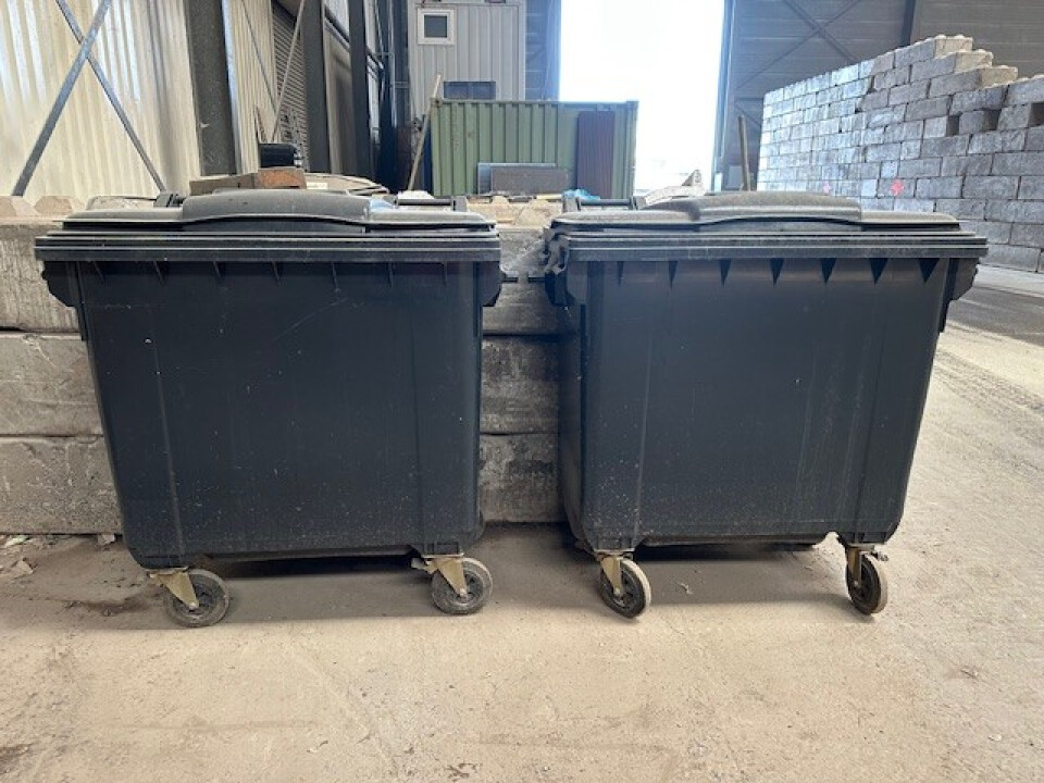 2 Stuks rolcontainer 1100 liter