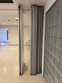 Mobiele paneelwand (schuifwand) met hpl afwerking type 2 (klein), Fabrikant: Breedveld. - Foto 2