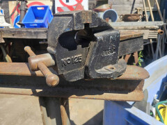 Werkplaatsgereedschap - Foto 1
