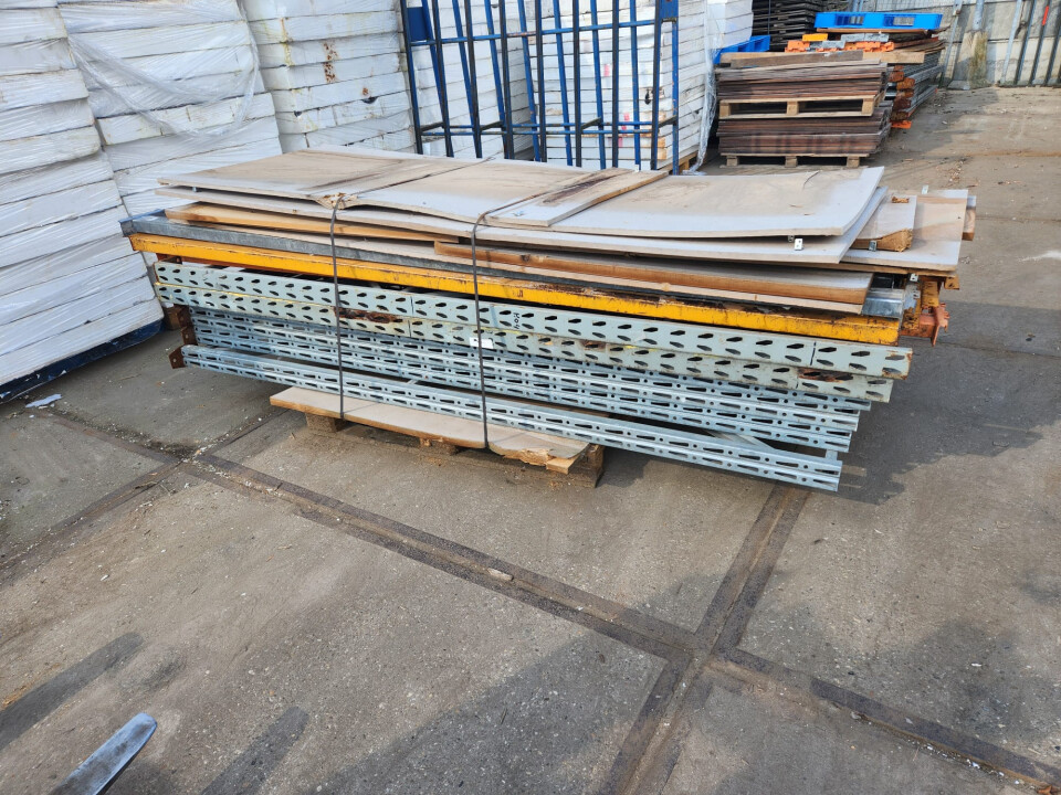 Metalen stelling - Foto 1