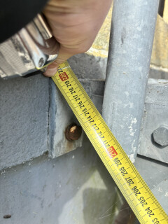 32 stuks gegalvaniseerde stalen trap / steektrap (150 cm H) - Foto 12