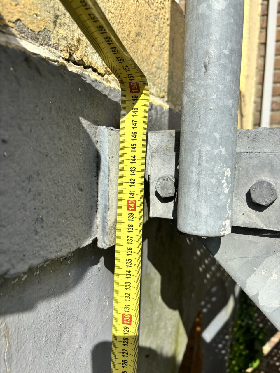 32 stuks gegalvaniseerde stalen trap / steektrap (150 cm H) - Foto 11