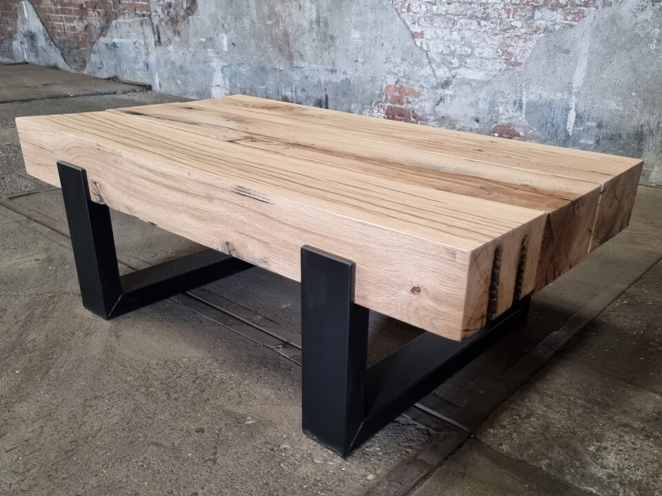 Salontafel uit oude spoorbielzen - gezaagd - Foto 6