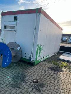 bouwkeet met urinoirs - Foto 2