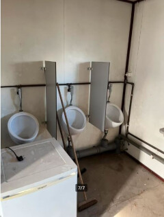 bouwkeet met urinoirs - Foto 5