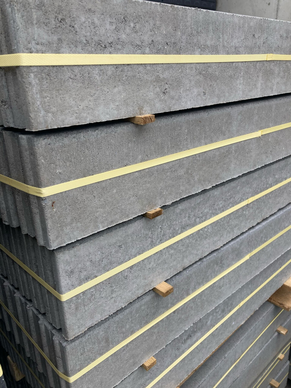 Opsluitbanden 5x15x100cm grijs (P142)