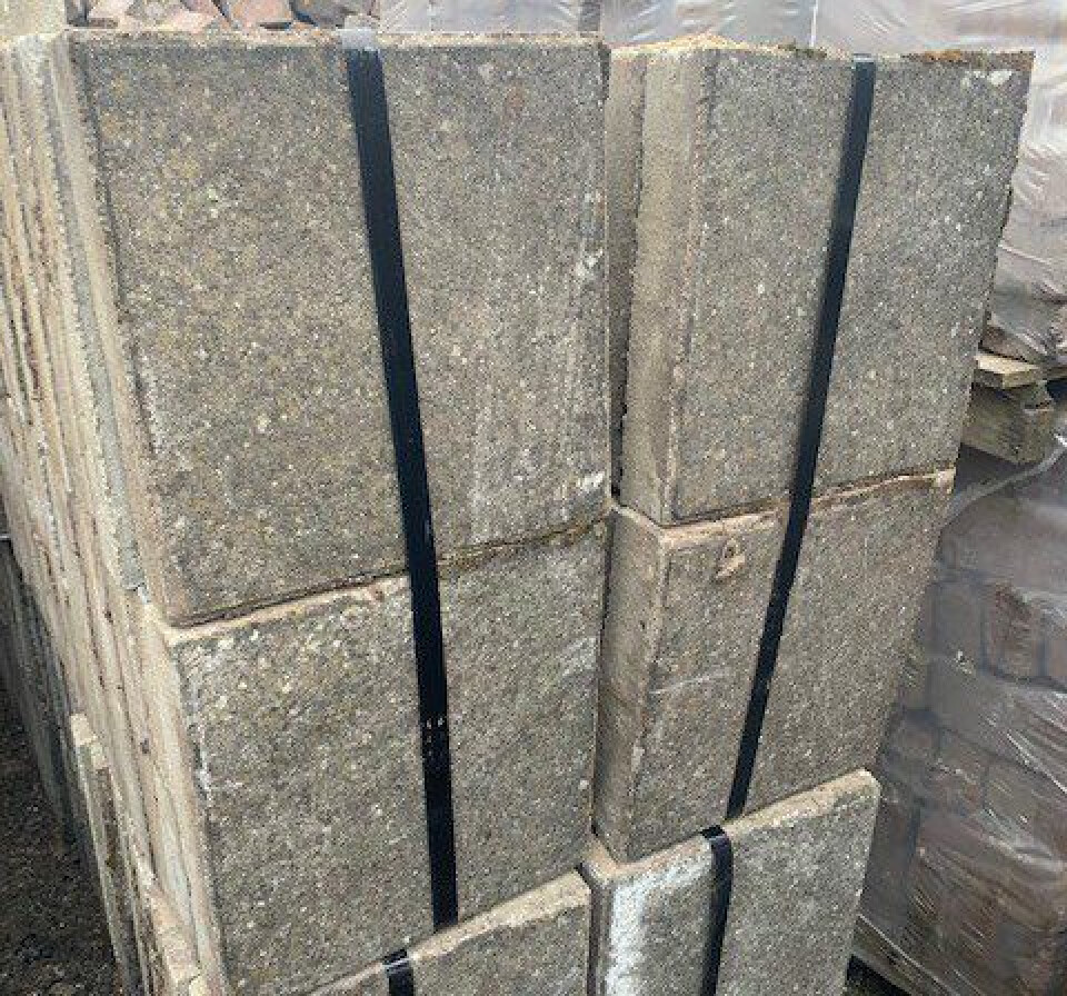 Gebruikte betontegels grijs 30x30x4,5/5cm