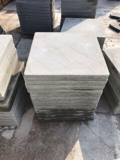 Betonplaten tegelmotief 80x80x7cm (P33) - Foto 1