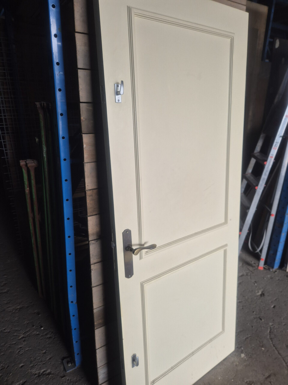 Gebruikte binnendeur met 2 panelen (één kant) – 83x201 cm - 11214 - Foto 1