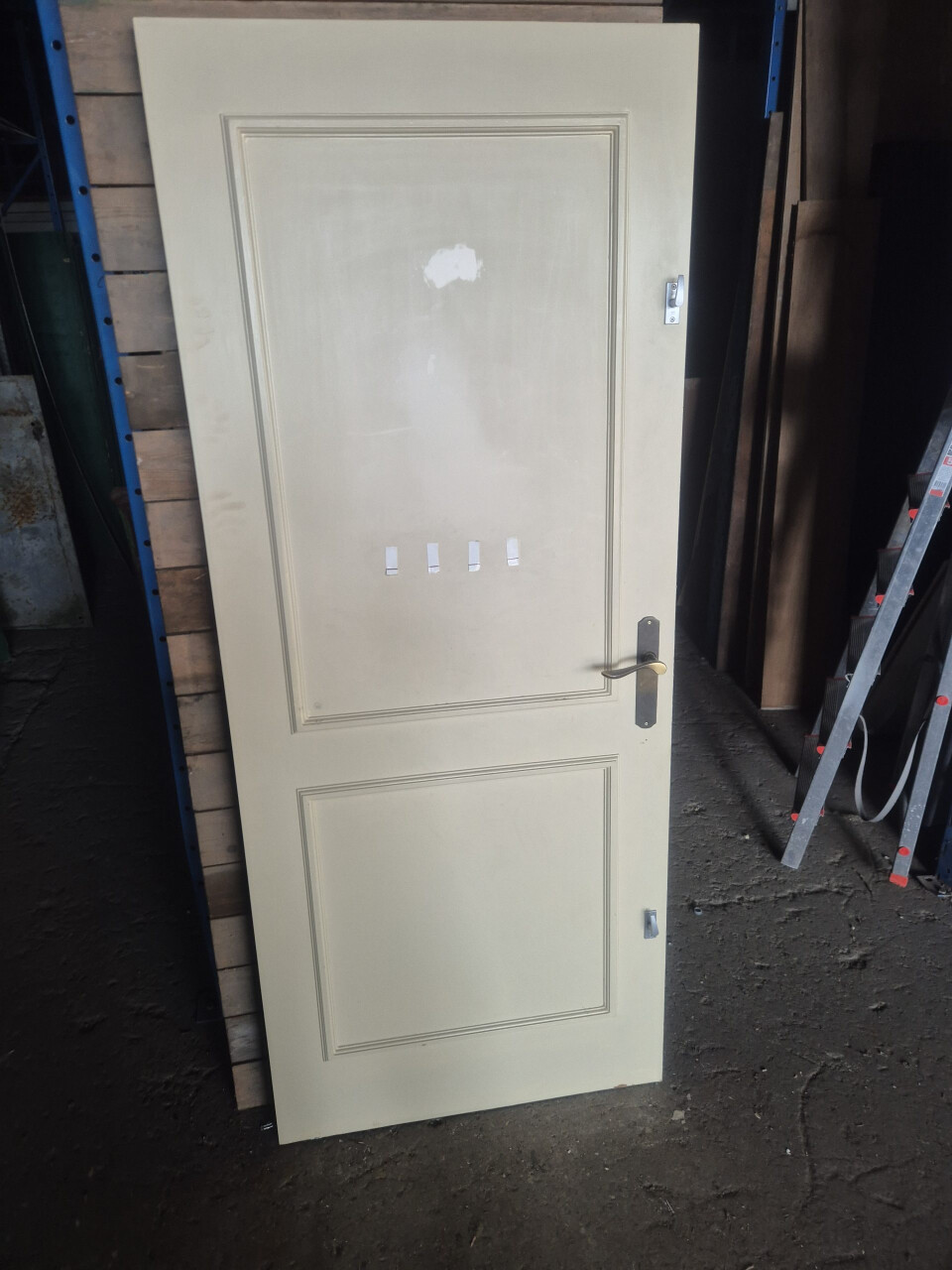 Gebruikte binnendeur met 2 panelen (één kant) – 83x201 cm - 11213 - Foto 1