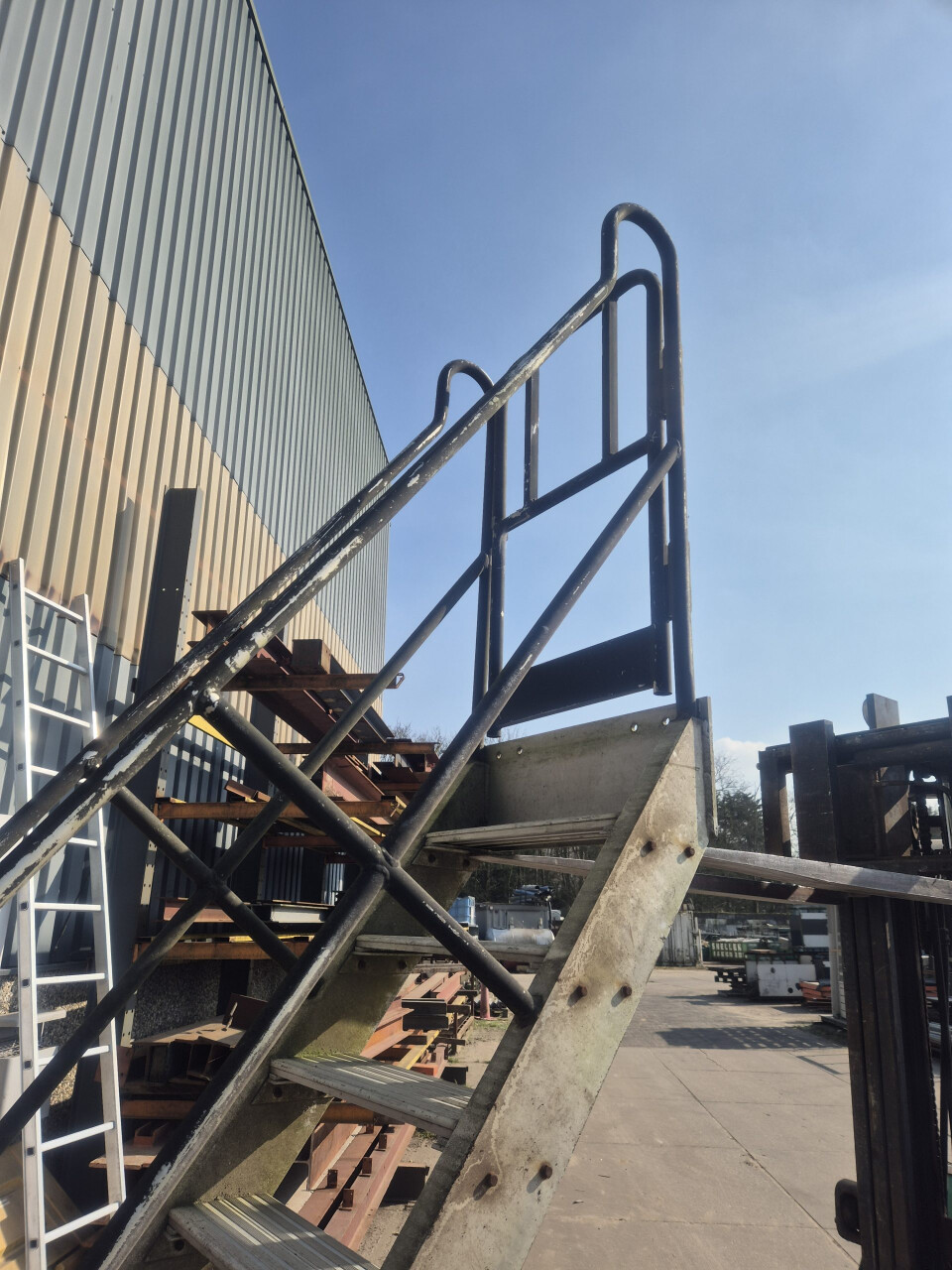 Aluminium trap - 200 cm hoog - 70 cm breed - Foto 2