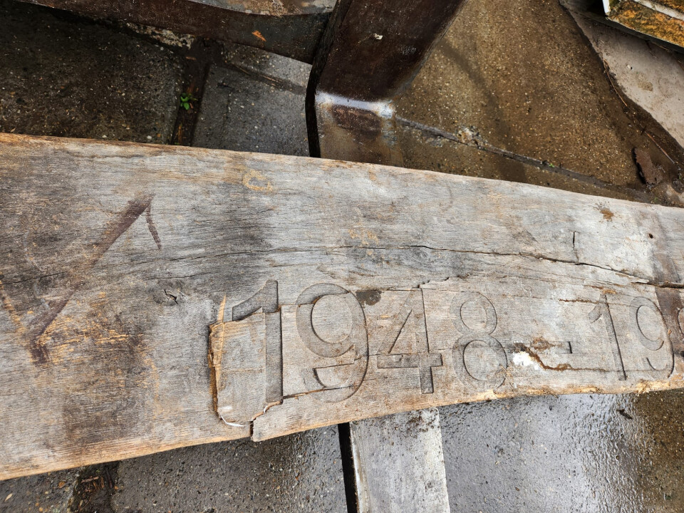 Houten bord "Weizigtpark 1948-1998" - Foto 6