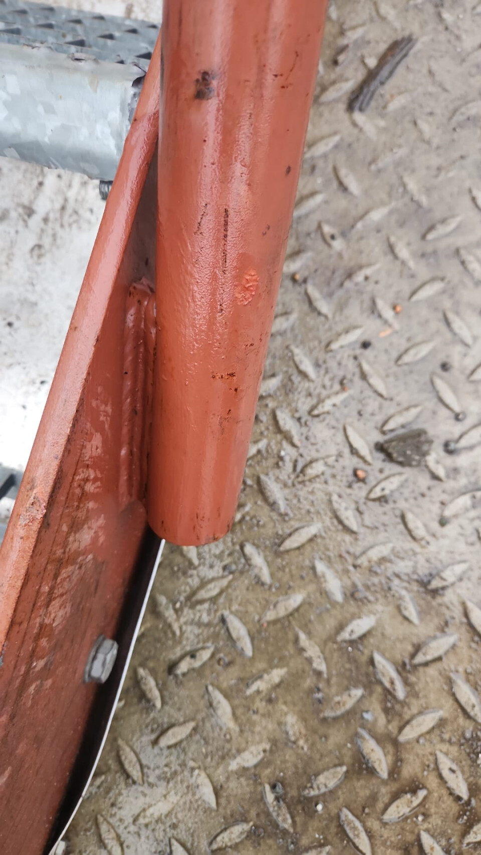 Stalen trap met schade - Foto 15