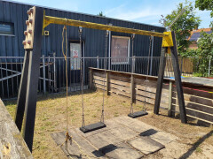 Speeltoestel - Dubbele schommel en slingertouw, beschikbaar december/januari! - Foto 1