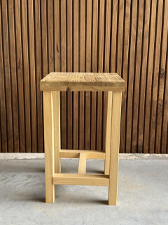 houten krukje - Foto 1