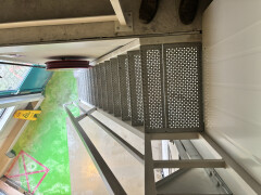 Industriële stalen (steile) trap – H 330 cm / uitval 190 cm - Foto 9