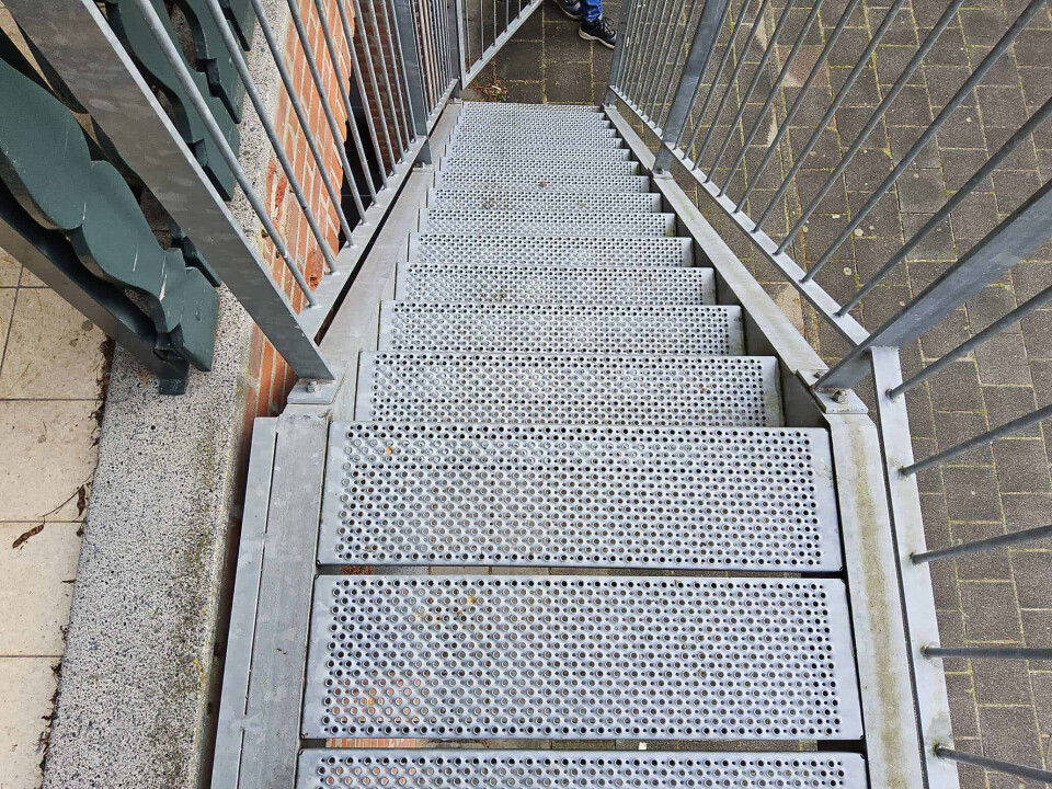 Gegalvaniseerde trappen - medio januari beschikbaar - Foto 6