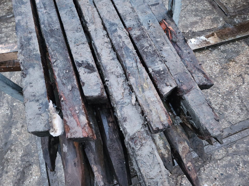 Hardhouten palen met punt - Foto 4