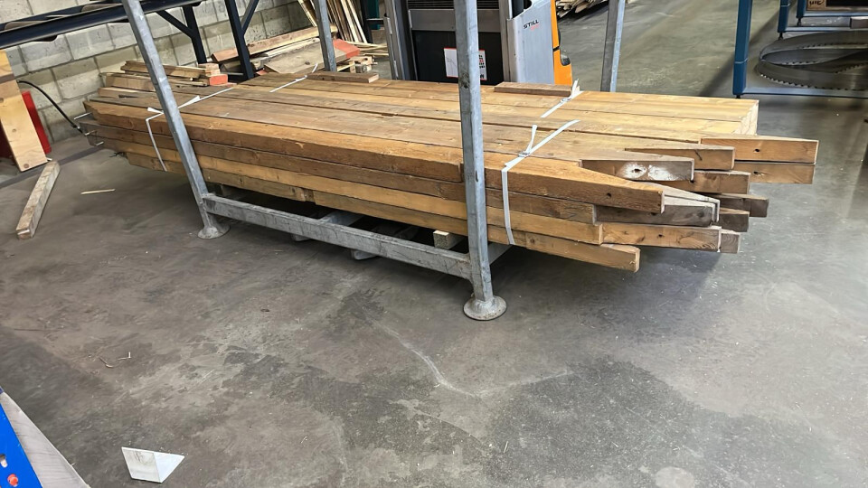 Vurenhouten balken uit circulaire zagerij - Foto 4