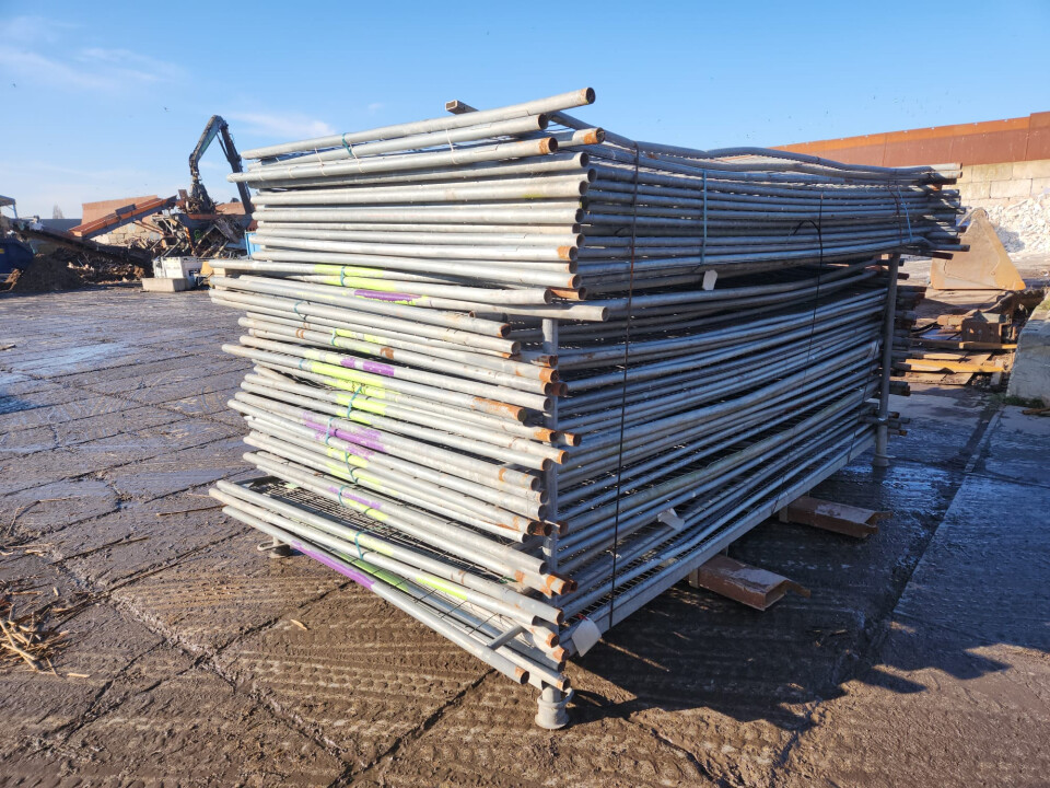 Bouwhekken en betonvoeten - Foto 3