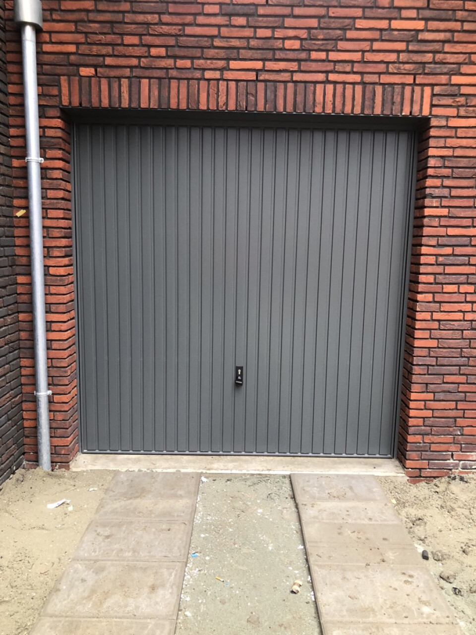 Kantelbare garagedeur