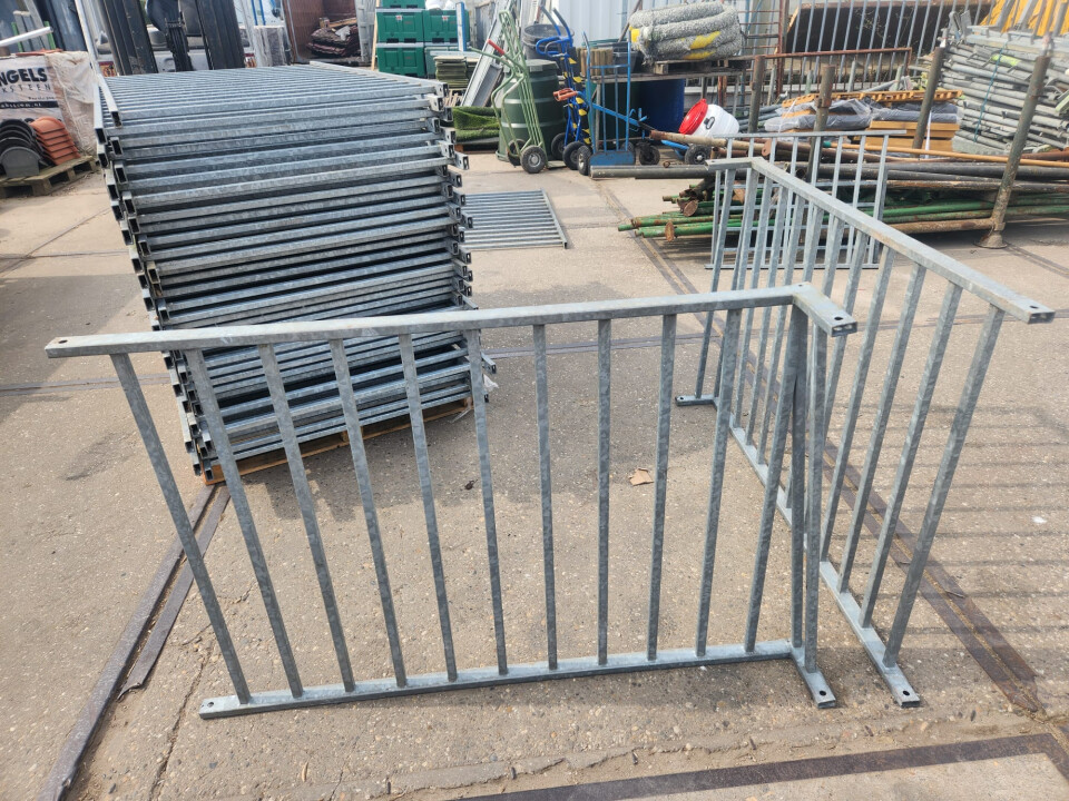 Hekwerk, staanders en eindstukken - Foto 2