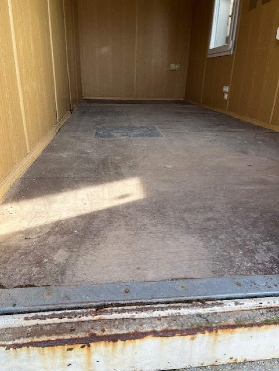 Bouwkeet afsluitbaar met rolluiken - Foto 7