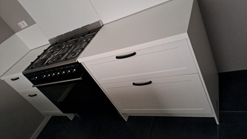 Mooie moderne keuken met eiland