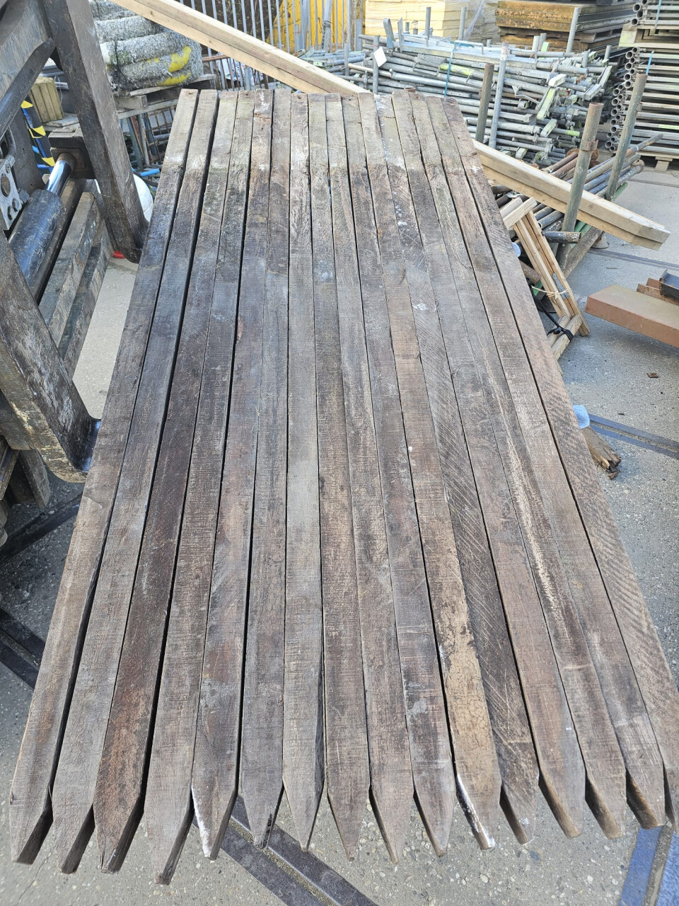 Partij hardhouten, vierkante palen - Foto 5