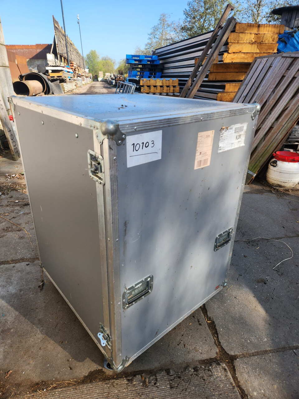 Aluminium kist op wielen