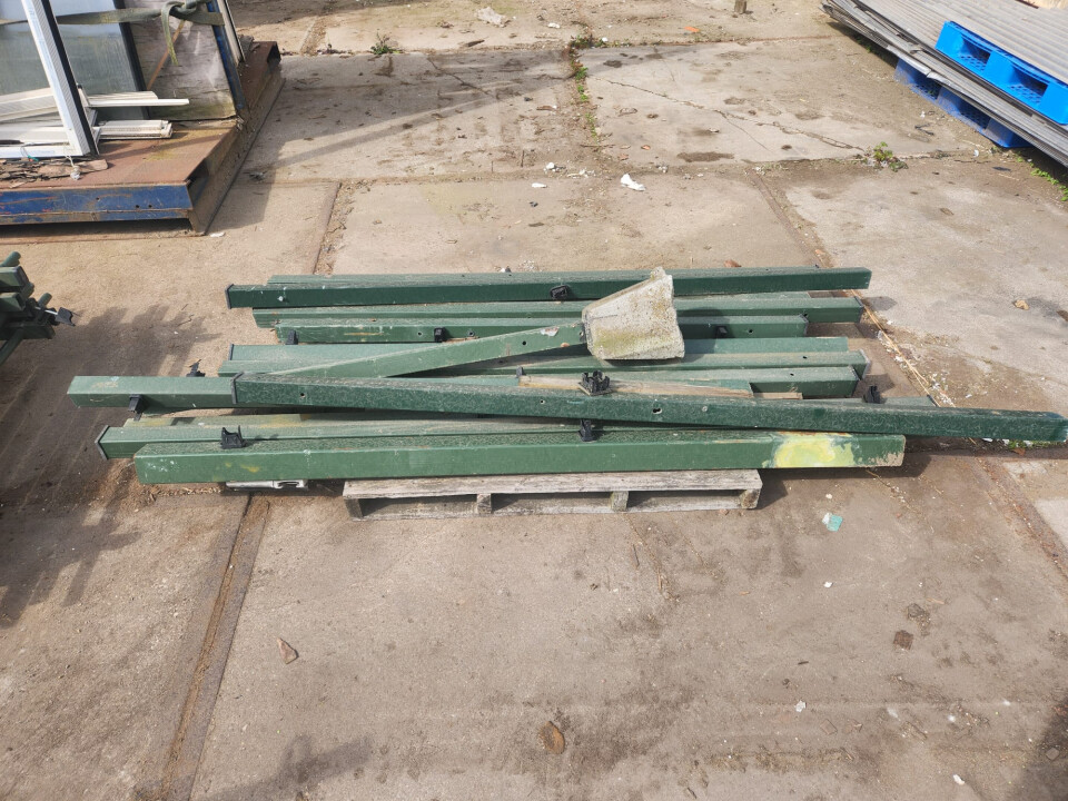Groen gecoat hekwerk met poort - Foto 2