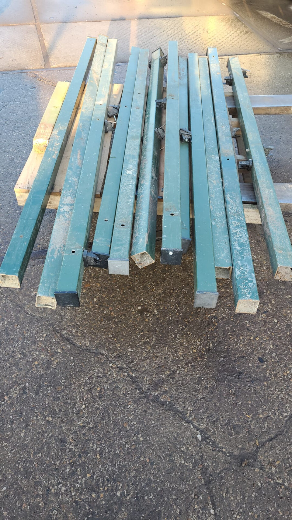 Groen gecoat hekwerk met poort - Foto 9