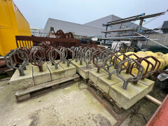 Fietsbeugel met betonblok met dubbel standaard diagonaal - Foto 1