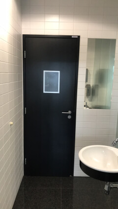 Plaatstalen HPL deuren en kozijnen - Foto 3