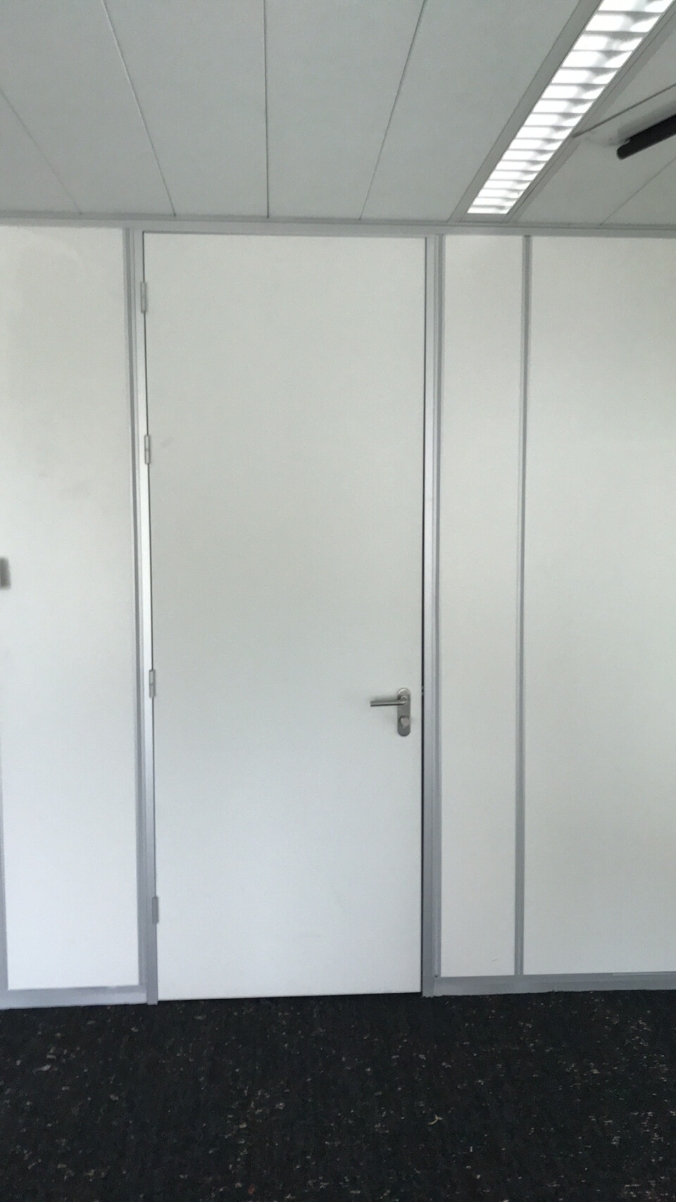 Plaatstalen HPL deuren en kozijnen - Foto 5